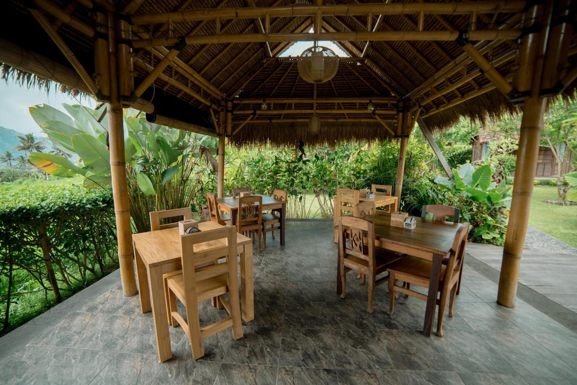 Lodge Kubu Sakian Sidemen By Samhita Bali Silebeng