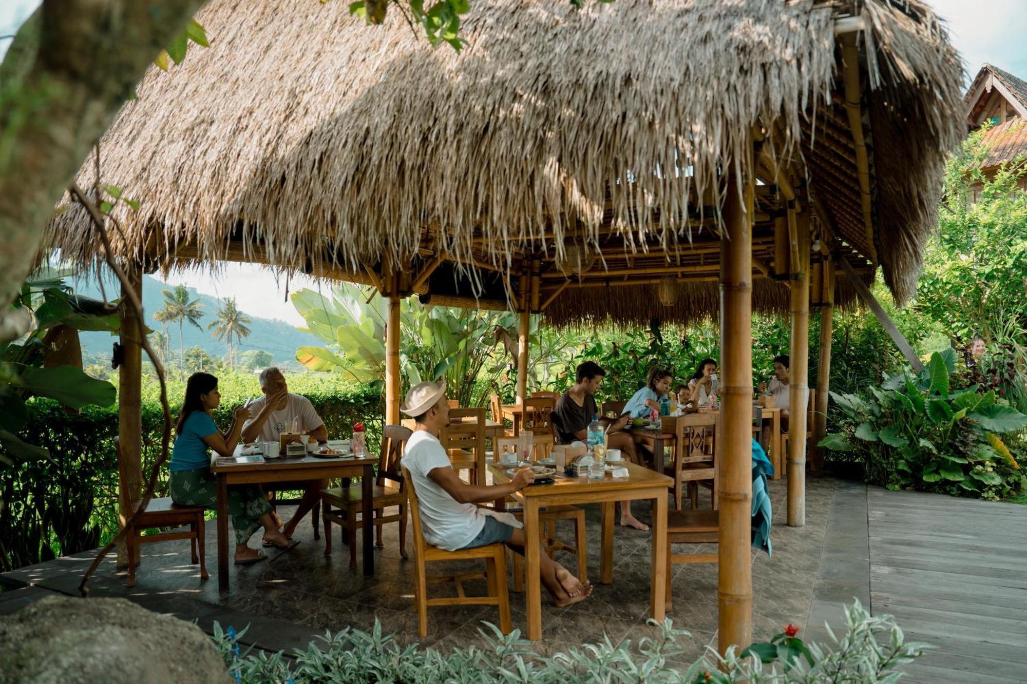 Kubu Sakian Sidemen By Samhita Bali Lodge