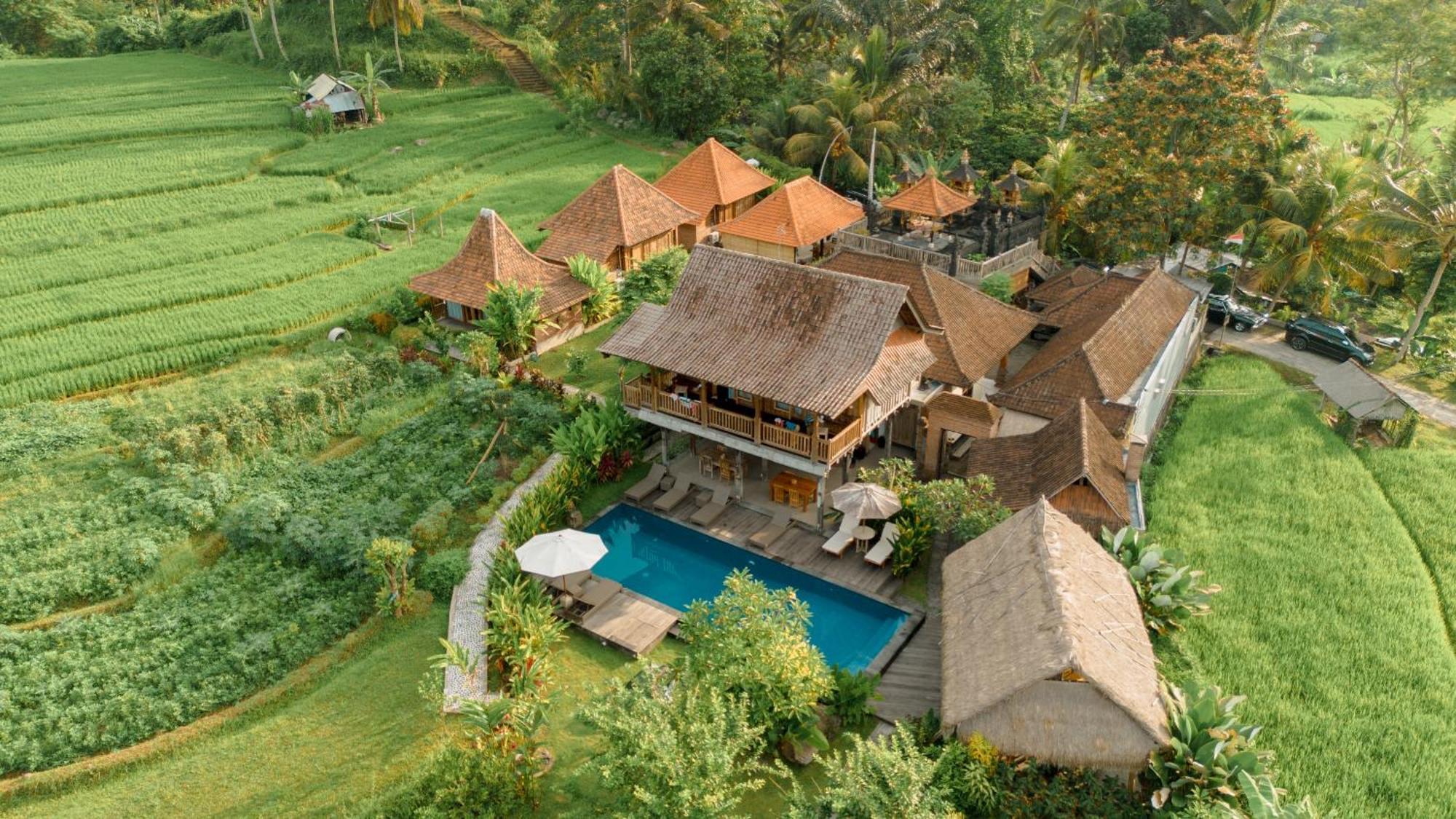 Kubu Sakian Sidemen By Samhita Bali Lodge *