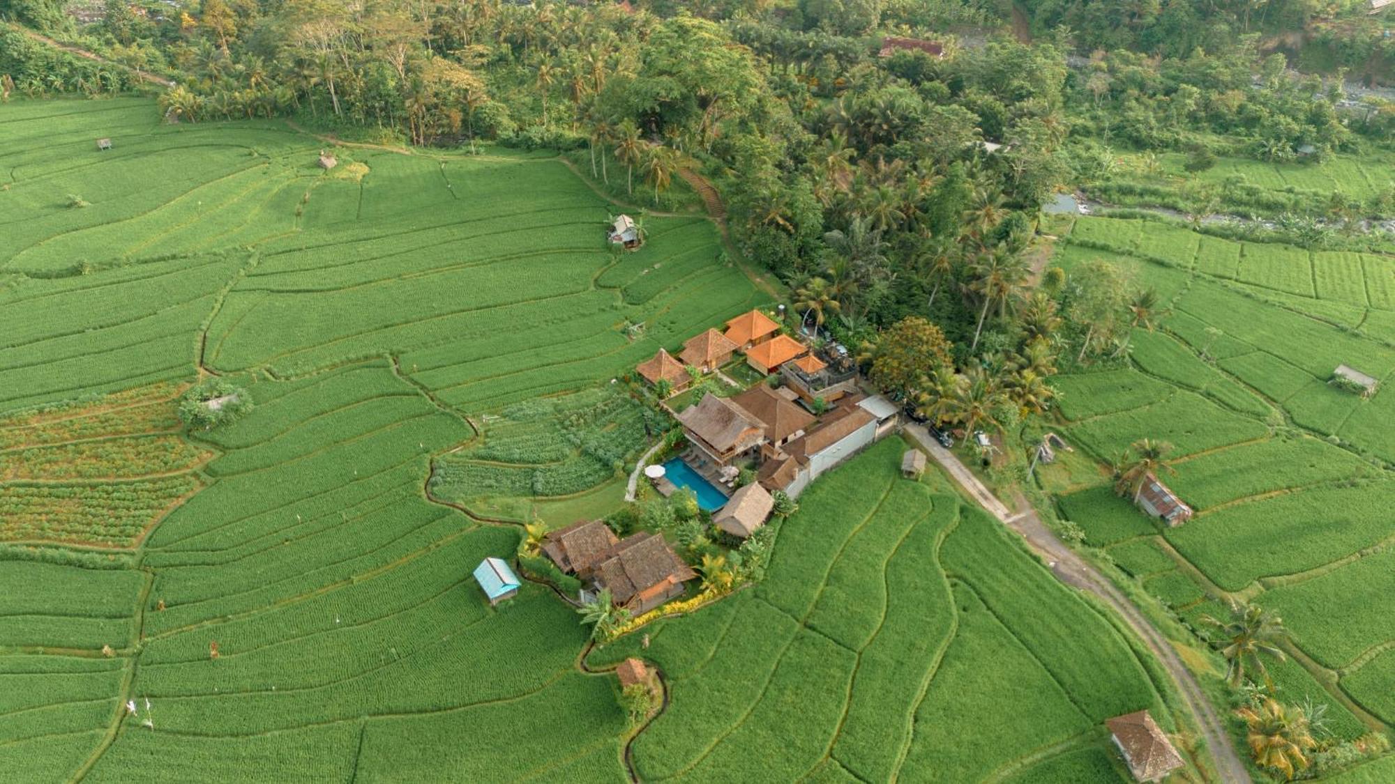 Kubu Sakian Sidemen By Samhita Bali * Silebeng