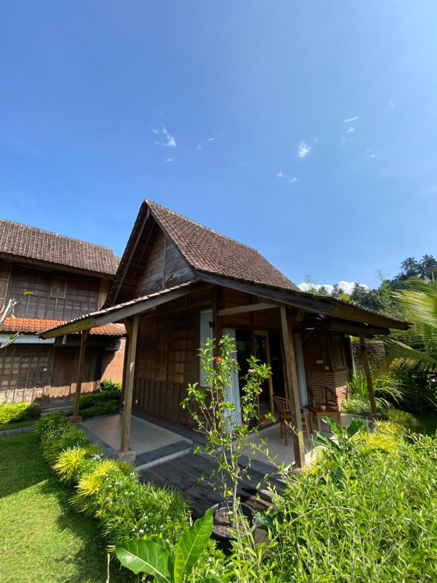 Lodge Kubu Sakian Sidemen By Samhita Bali Silebeng