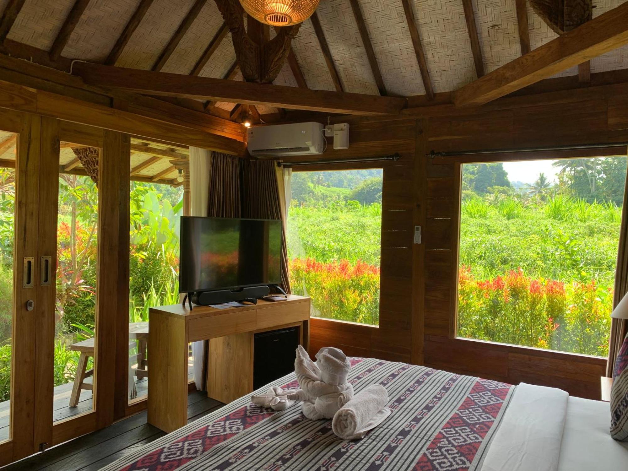 Kubu Sakian Sidemen By Samhita Bali Lodge