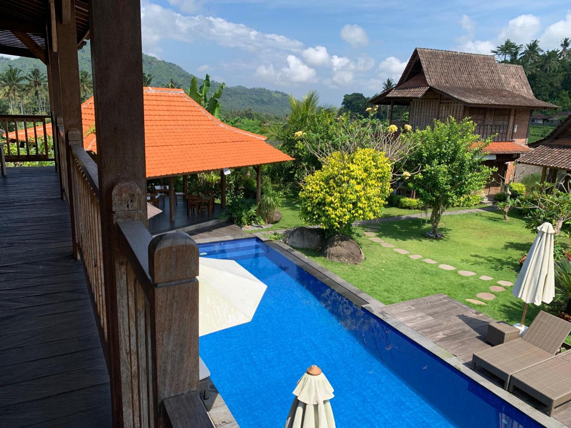 Lodge Kubu Sakian Sidemen By Samhita Bali *