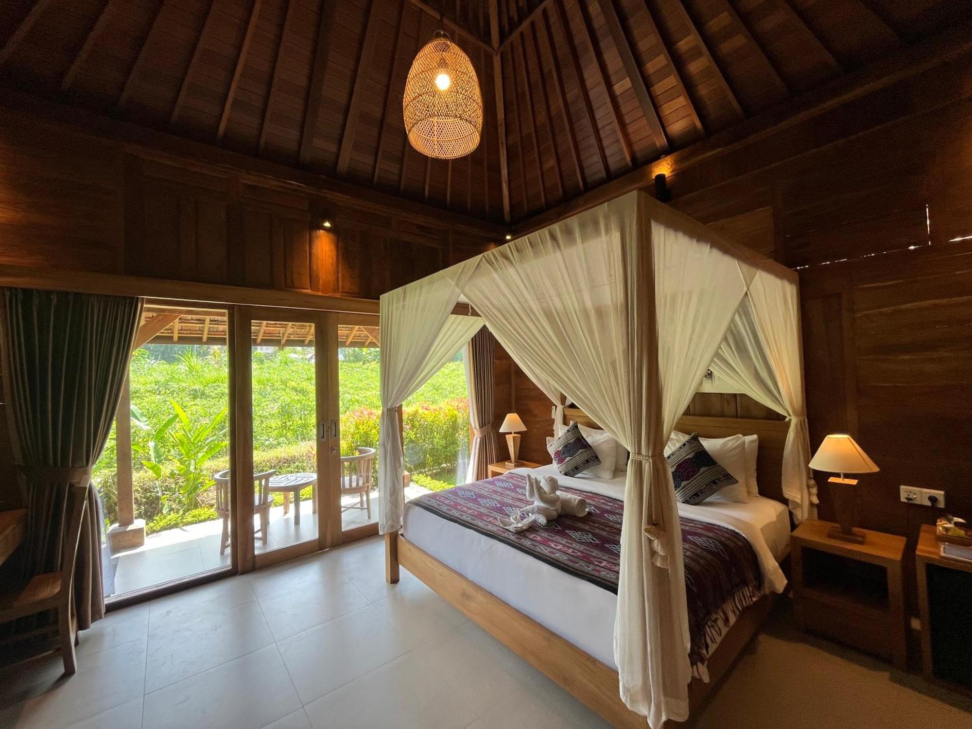 Lodge Kubu Sakian Sidemen By Samhita Bali Silebeng